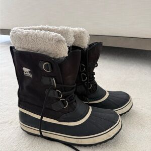 Sorel Black and Cream Snow Boots